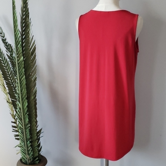 Cato red tank with lace accent and hi-low hem - Picture 6 of 8